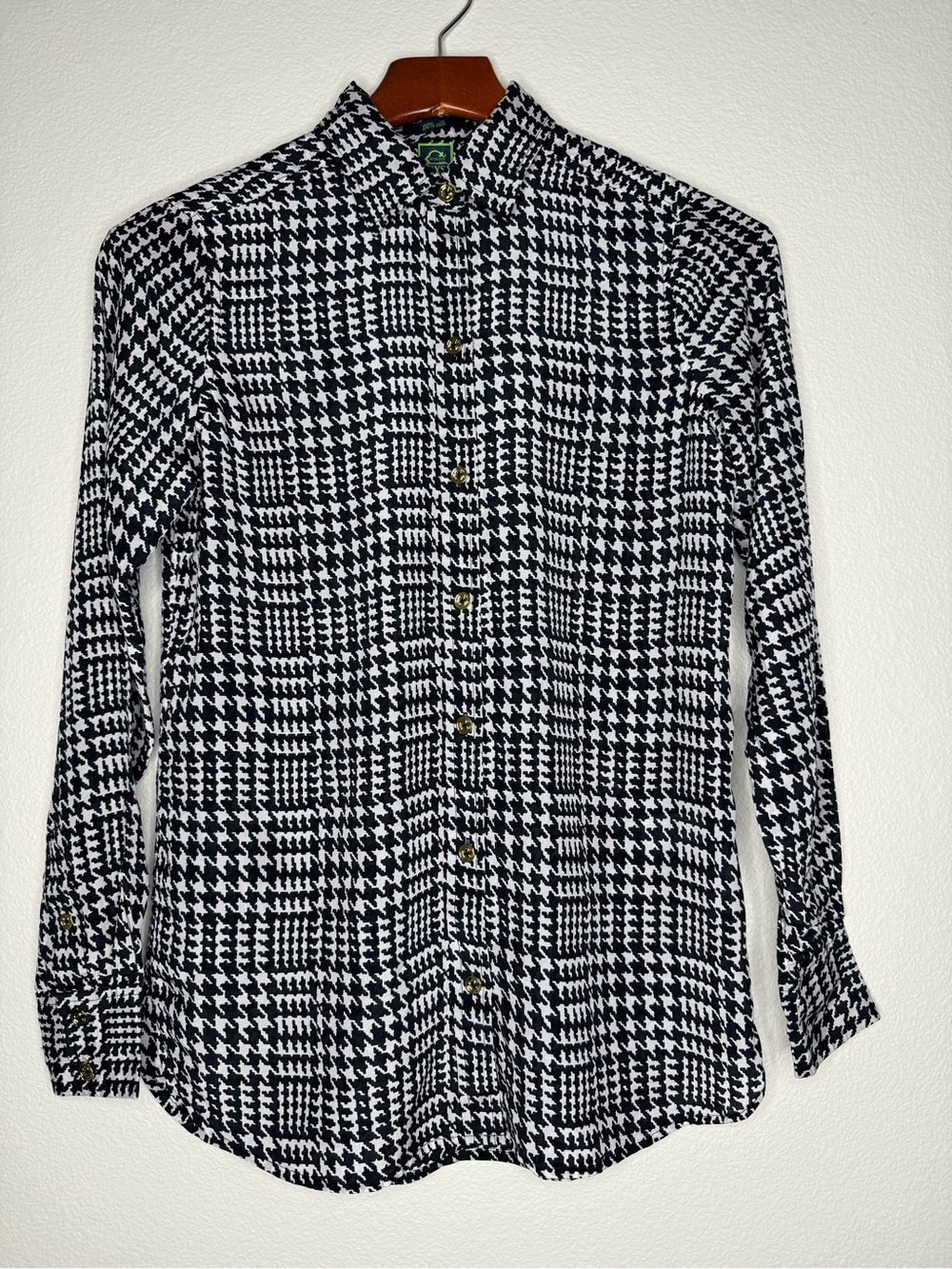 C. Wonder Black & White Houndstooth Button-Down Shirt 100% Silk